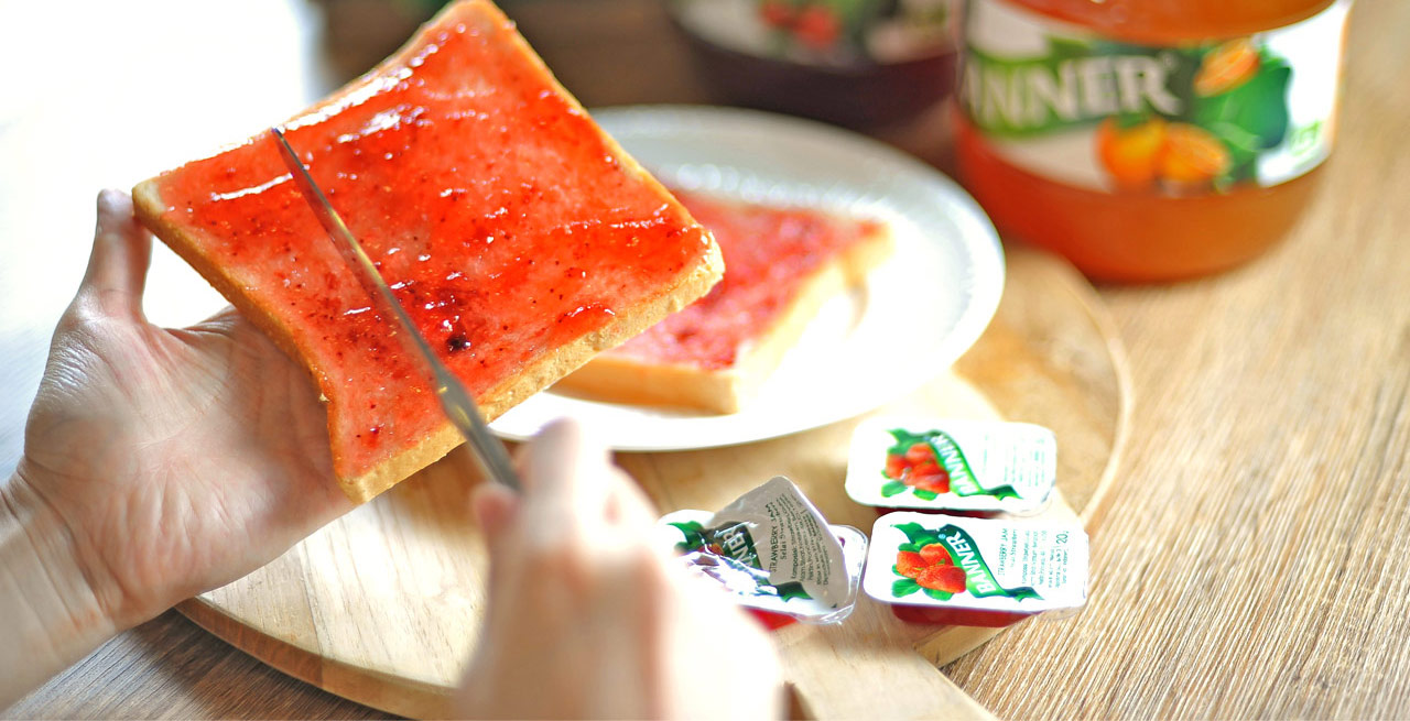 Banner Jam Selai Banner Jam